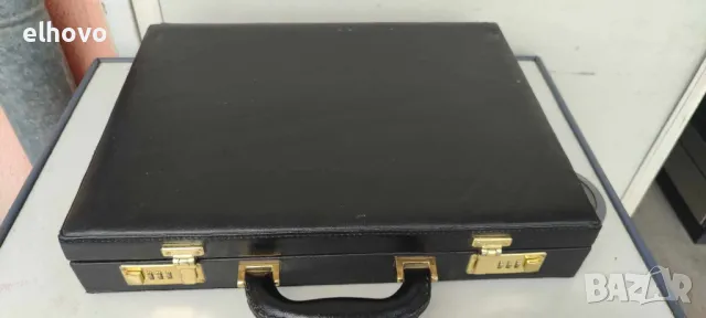 Кожено дипломатическо куфарче с шифър, снимка 4 - Куфари - 50125524