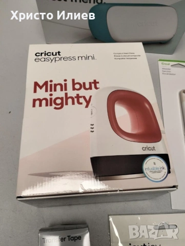 Режещ плотер Cricut Joy с Cricut EasyPress Mini и аксесоари НОВА, снимка 5 - Принтери, копири, скенери - 53616141