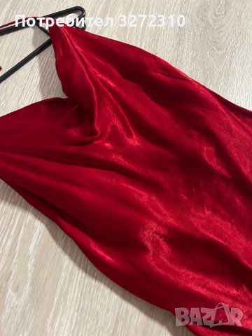 Червен сатенен топ с гол гръб ZARA, снимка 3 - Корсети, бюстиета, топове - 42037459