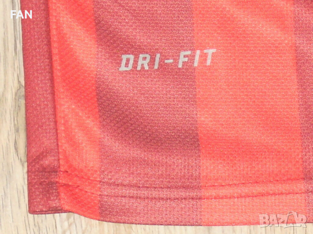ОРИГИНАЛНА футболна фланелка Найк NIKE DRI-FIT на Галатасарай Истанбул от сезон 2013/14 размер S, снимка 7 - Фен артикули - 35768563
