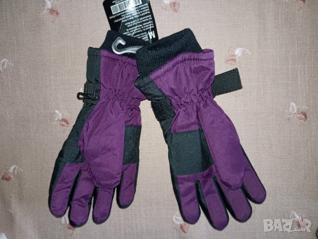 Дамски нови ски ръкавици М, снимка 3 - Ръкавици - 39044930