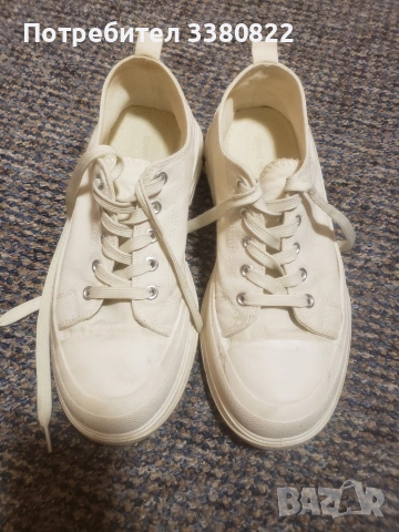 Дамски кецове