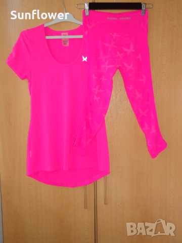 Розов спортен комплект топ и клин Kari Traa XS - S  Топът е в размер S, а клинът XS –S 