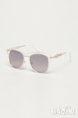 Оригинални дамски слънчеви очила Guess -50%, снимка 1 - Слънчеви и диоптрични очила - 40031918