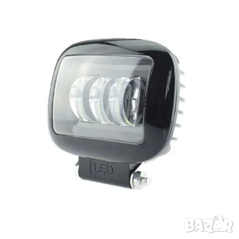LED прожектор 30 W с 3 диода за външен монтаж
