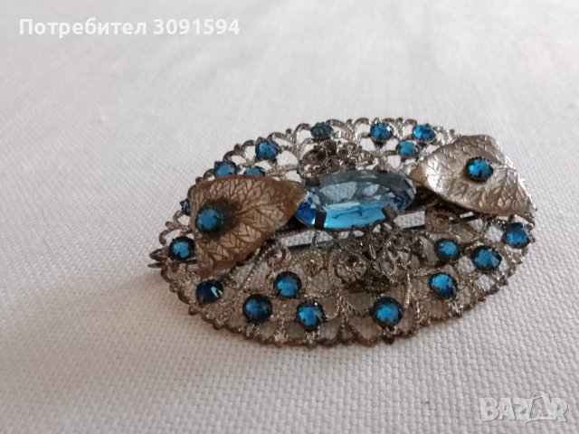 Стара Дамска Брошка със сини циркони и филигран , снимка 3 - Антикварни и старинни предмети - 41621144