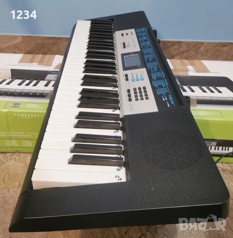 КАТО НОВ синтезатор клавир CASIO LK-136 пиано с плътни светещи клавиши 5 октави, снимка 2 - Синтезатори - 52049716