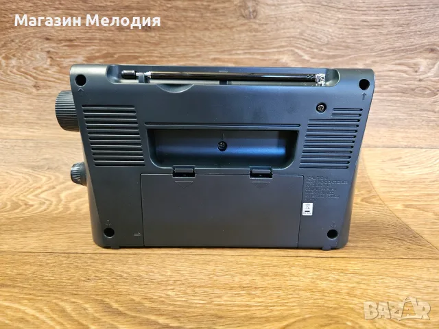 Радио SONY ICF-M600 Silver 1 – PLL Synthesized, 10 Памети, отличен., снимка 7 - Радиокасетофони, транзистори - 55797098