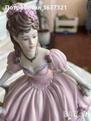Фигура бисквитен порцелан, снимка 2 - Други ценни предмети - 48741018