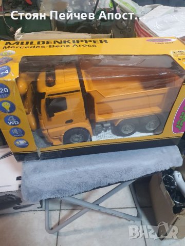 Самосвал Mercedes-Benz Arocs 1:20 2.4GHz, снимка 4 - Коли, камиони, мотори, писти - 40712570