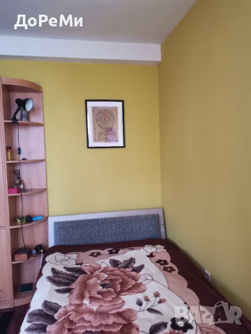 Напълно ОБЗАВЕДЕН апартамент с ГАРАЖ и  ДВОРНО място, снимка 9 - Апартаменти - 51330615