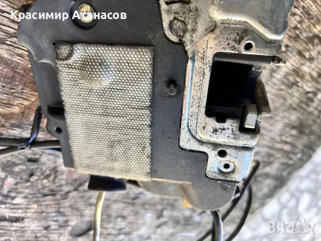 Брава врата предна лява за Мерцедес Е-класа W211.2117200335, снимка 6 - Части - 47682321