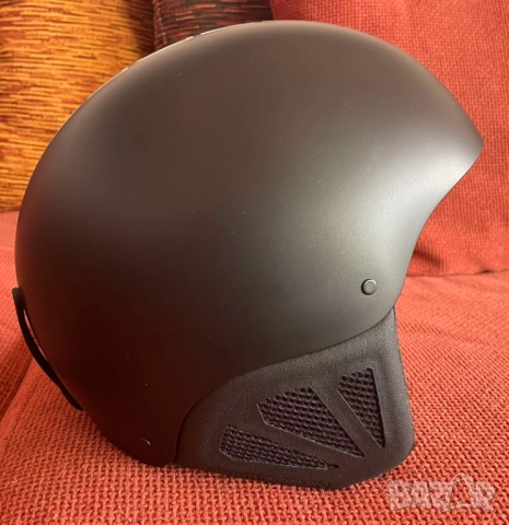 Нова раздвижна италианска каска MOMODESIGNмоделKOMET 18 black/white matразмер L-XL 59-60, снимка 4 - Зимни спортове - 51744074