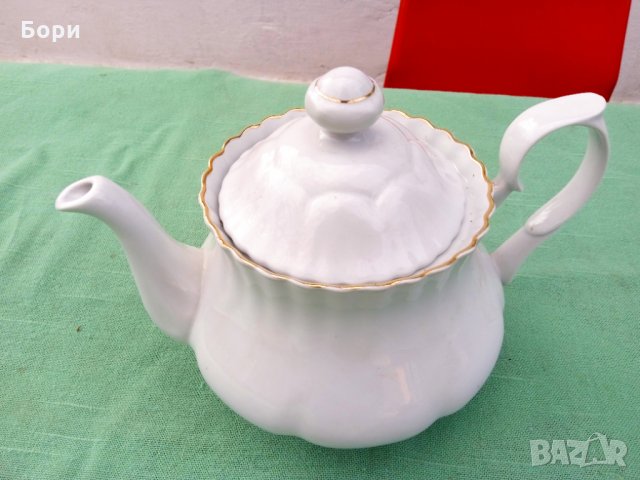 Порцеланов чайник , снимка 2 - Аксесоари за кухня - 35710738
