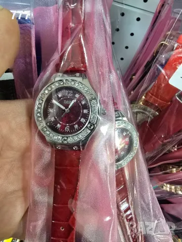 дамски часовник , снимка 5 - Дамски - 48487666