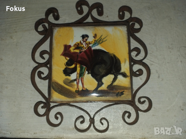 Порцелан в метална рамка с подпис, снимка 3 - Антикварни и старинни предмети - 53451933