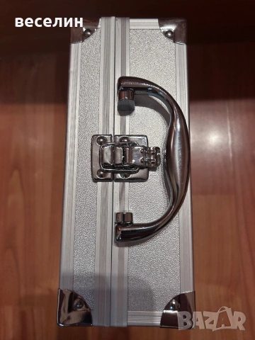 Алуминиев куфар за шест часовника, брандиран, снимка 5 - Други - 53307357