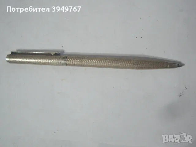 Стара сребърна химикалка.