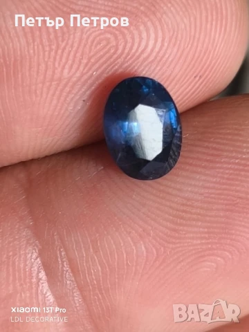сапфир- ярко син- медвеник- 2.05 ct