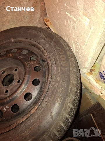 Зимни гуми на джанти за Хюндай, снимка 6 - Гуми и джанти - 51865815