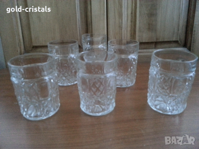 Ретро стъклени кристални чаши, снимка 1 - Антикварни и старинни предмети - 36289192