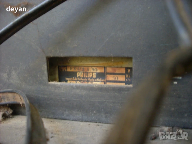 филипс радио с грамофон, снимка 6 - Радиокасетофони, транзистори - 50729906