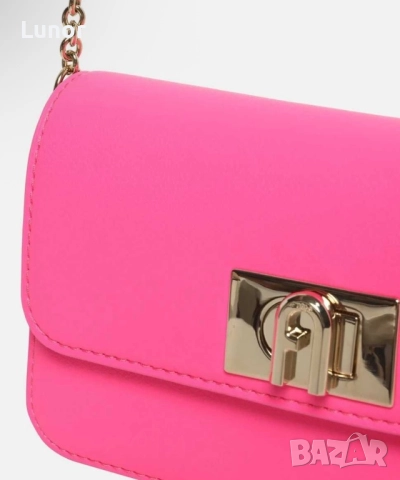 Оригинална розова Чанта Furla Cross-body bag, снимка 2 - Чанти - 52457139