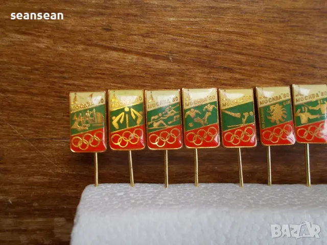 Лот 10 бр. значки минт от олимпиадите в Москва и Лейк Плесид '80, снимка 2 - Антикварни и старинни предмети - 49795702