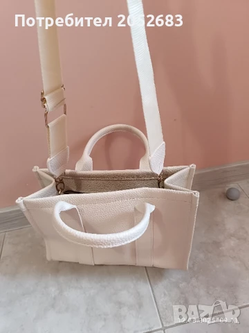 Дамска чанта, снимка 5 - Чанти - 51338735