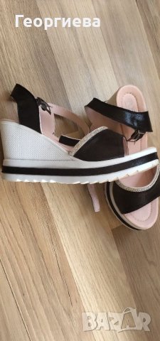 Дамски сандали, снимка 2 - Дамски ежедневни обувки - 41792528