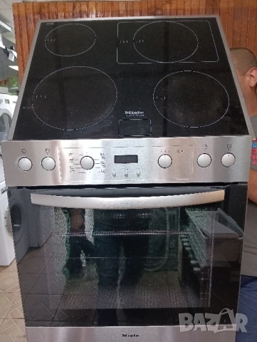 Иноксова печка за вграждане с индукционни котлони Миеле Miele 2 години гаранция!, снимка 1