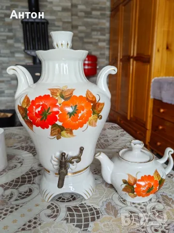 Руски порцеланов самовар., снимка 3 - Антикварни и старинни предмети - 48926773