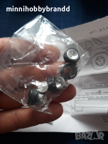 BMW  528 I 1.43 Serie Limitata La mini miniera, снимка 13 - Колекции - 51867814