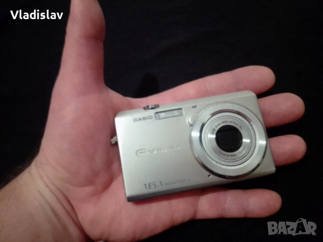 Суперкомпактен Метален Фотоапарат CASIO EXILIM, снимка 3 - Фотоапарати - 53056566