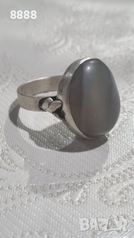 Стар масивен сребърен пръстен с камък Ахат 