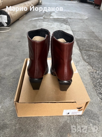 Кожени боти ZARA с висок ток, снимка 2 - Дамски боти - 52214569