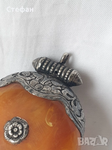 Стара висулка със сребърен обков , снимка 8 - Антикварни и старинни предмети - 52037765