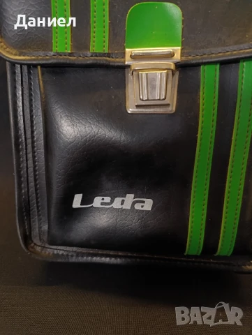 Винтидж чанта за през рамо Leda., снимка 2 - Антикварни и старинни предмети - 51072644