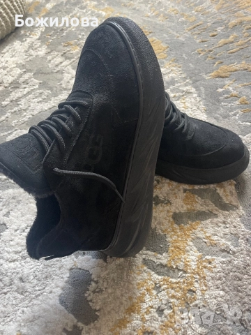 Зимни обувки, снимка 3 - Дамски боти - 52544635