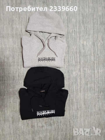 Napapijri два броя мъжки шуитшърт размер XXL.