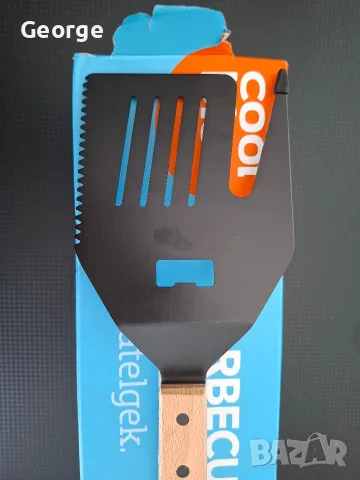 Шпатула за барбекю (Barbecue Spatula) от марката Coolblue.