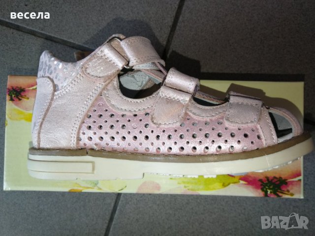 Розови сандали от естествена кожа, ширината се регулира, закрити пръсти. , снимка 4 - Детски сандали и чехли - 41262727