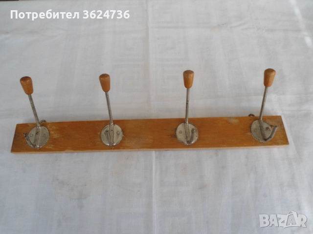 Закачалка за антре или кухня