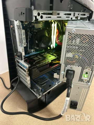 Нов Alienware Aurora R10 • Ryzen 5 3600/16GB RAM/512GB+1TB/VEGA 56 8GB, снимка 6 - Геймърски - 52795671