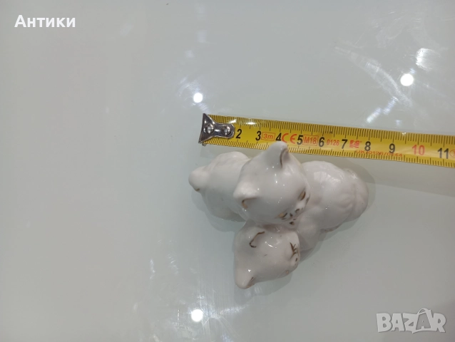 Стара порцеланова фигура с котета , снимка 3 - Декорация за дома - 52661356