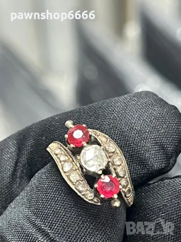 💎 Великолепен античен златен пръстен „Трилогия“ с диаманти и рубини (19-ти век) 💎, снимка 8 - Пръстени - 49260692