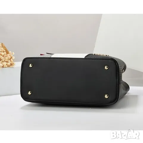 Дамска чанта Tripple Black, снимка 10 - Чанти - 47938666