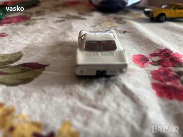 Английски Мачбокс-тесните гуми, снимка 4 - Колекции - 52545589