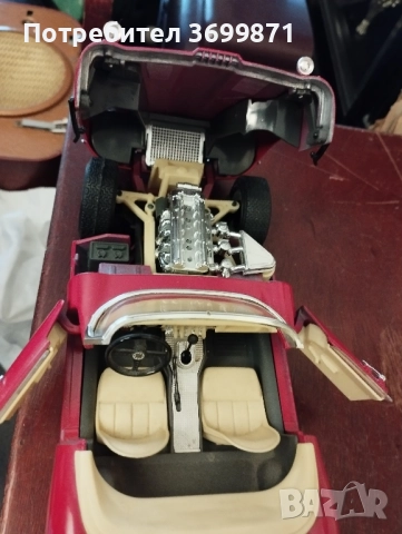 Авто модел Ягуар., снимка 2 - Антикварни и старинни предмети - 51934083