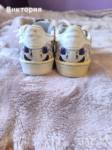 Детски маратонки Adidas, снимка 8 - Детски маратонки - 53102385